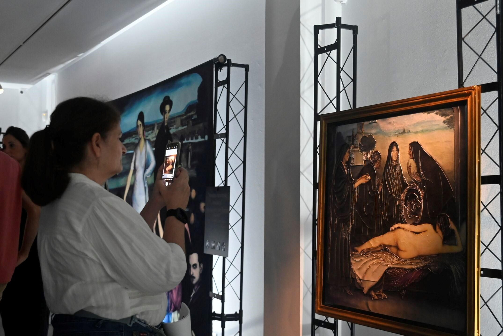 La exposicion homenaje a Romero de Torres '150 años de un cordobés eterno', en imágenes