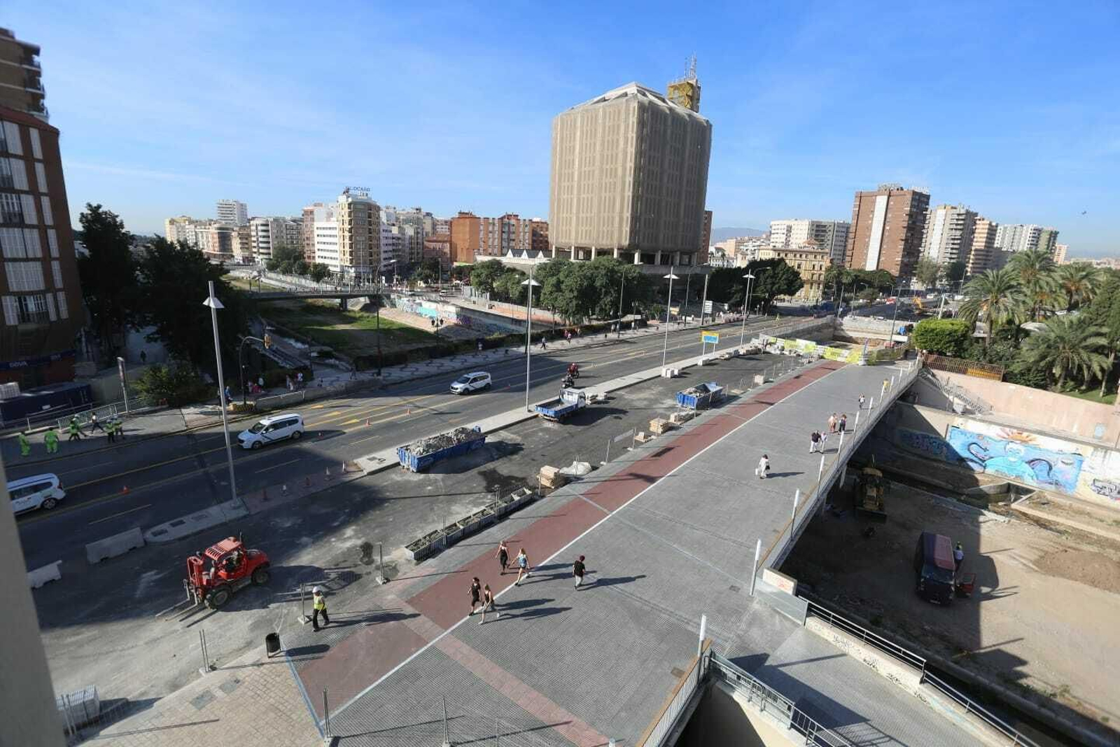Fotos de la reapertura al tráfico de la Avenida de Andalucía y la Alameda de Colón