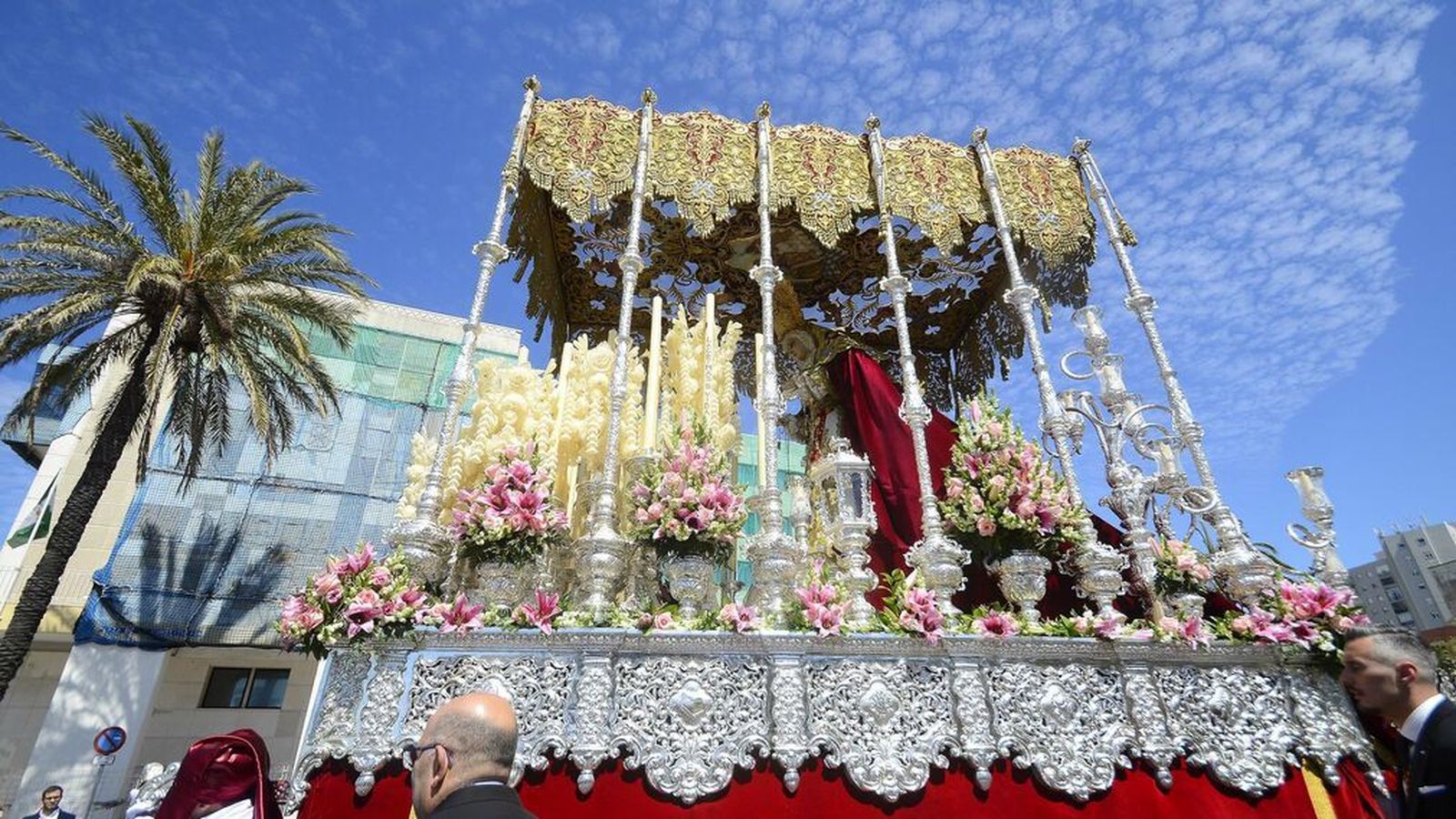 La Virgen del Amparo, de la cofradía de Borriquita.