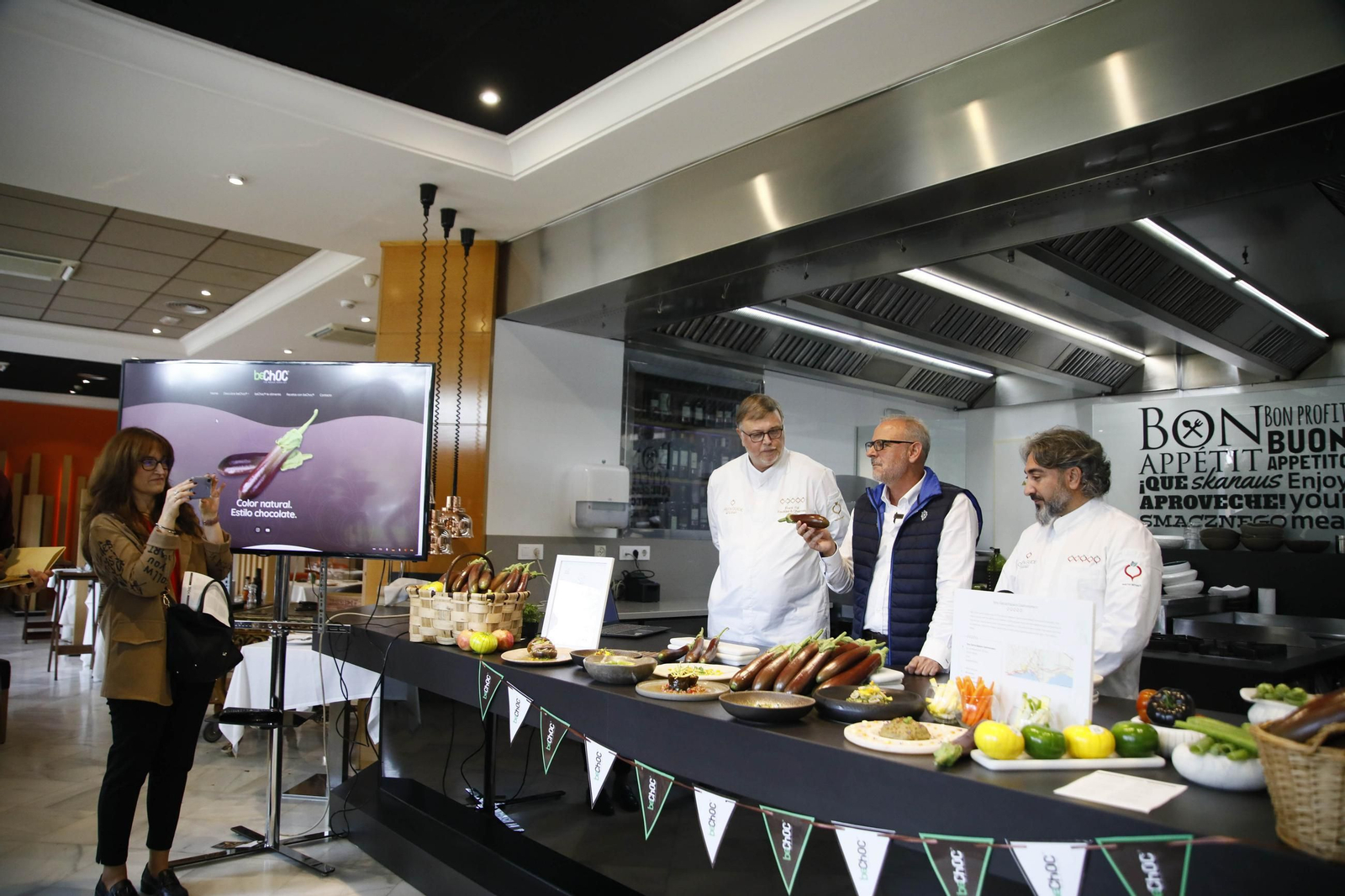 Las imágenes de una nueva variedad de berenjena en Almería