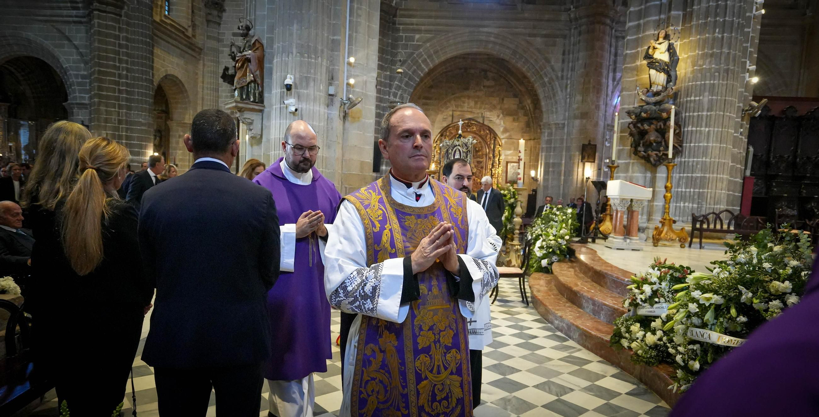 Imágenes del funeral de Álvaro Domecq en la catedral de Jerez