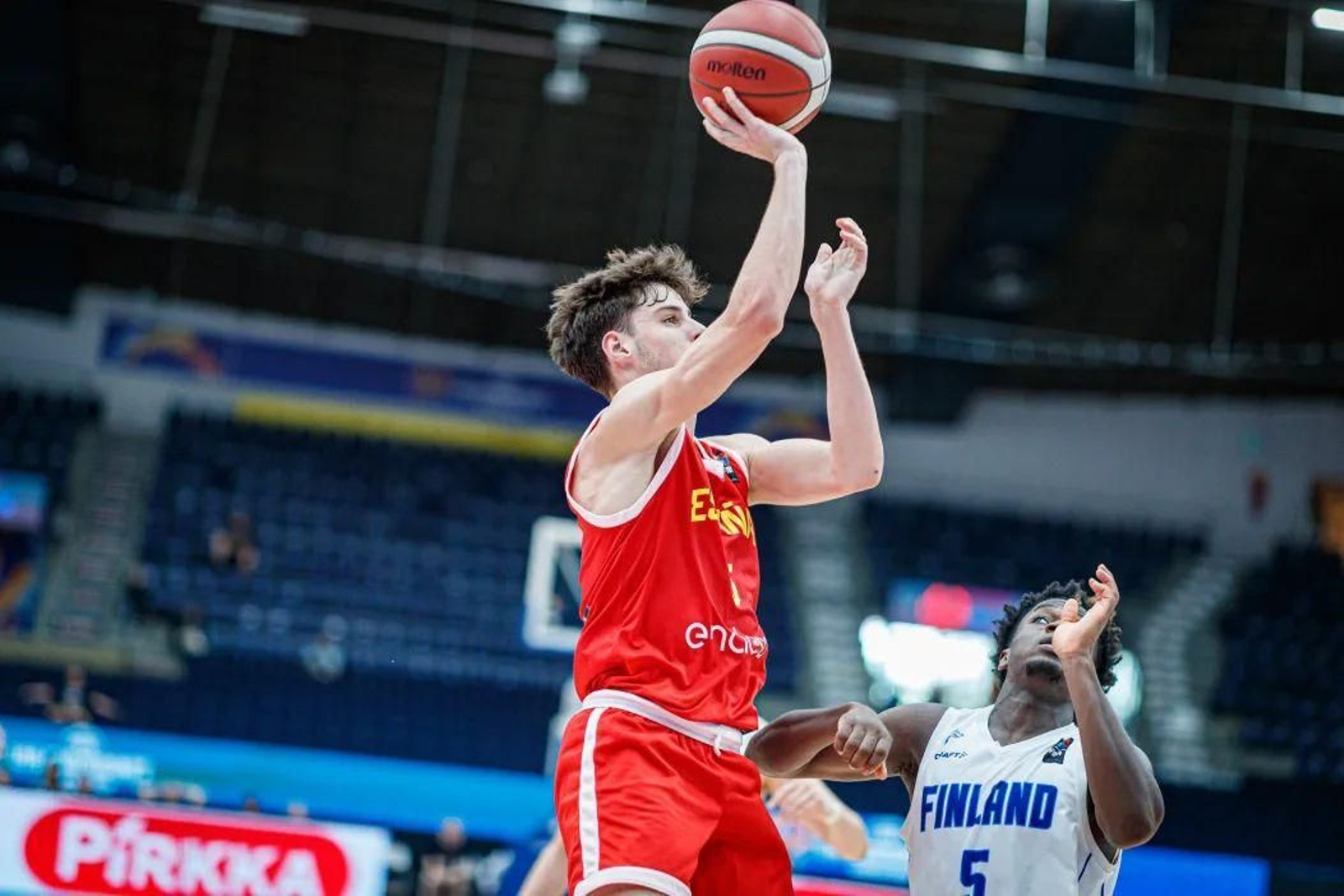 Mario Saint-Supéry roza otro triple doble en el Europeo sub 18