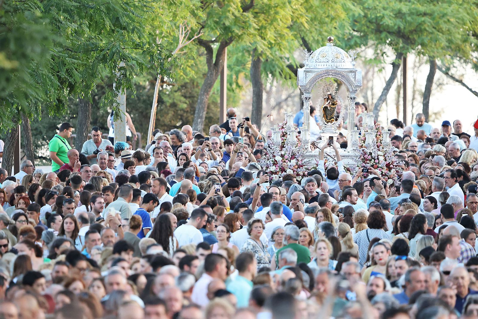 La bajada de la Virgen de La Cinta en imágenes