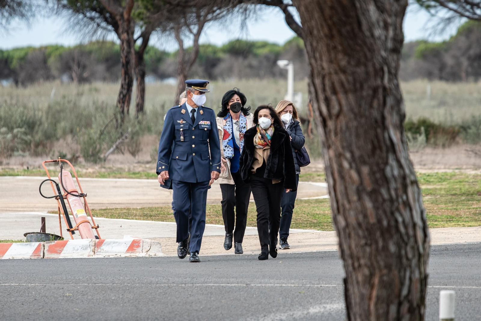 Imágenes de la visita de la Ministra de Defensa Margarita Robles a las instalaciones del INTA