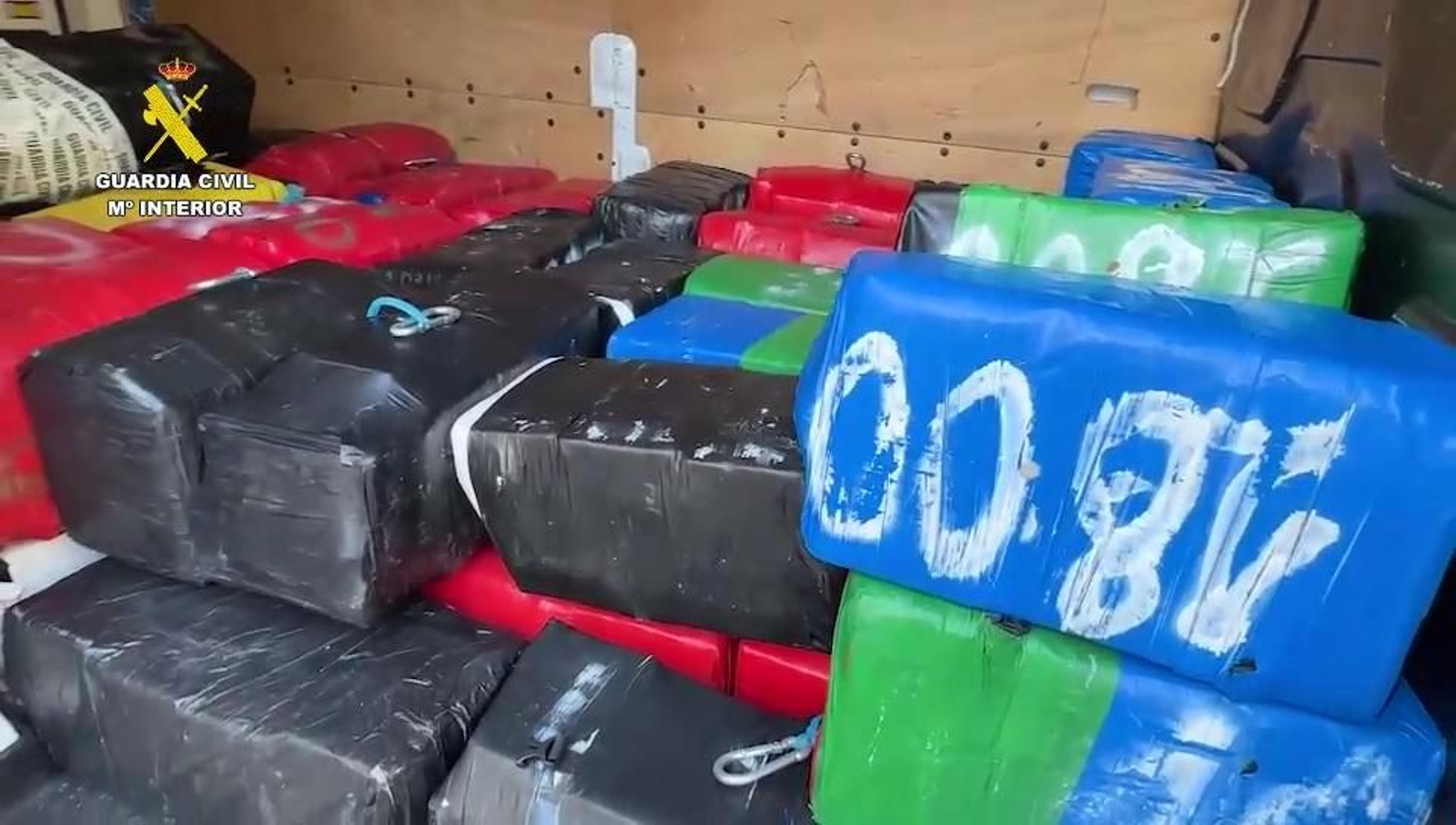 La Guardia Civil impide un alijo de 1.500 kilos de cocaína que los narcos querían introducir por Rota y Cádiz