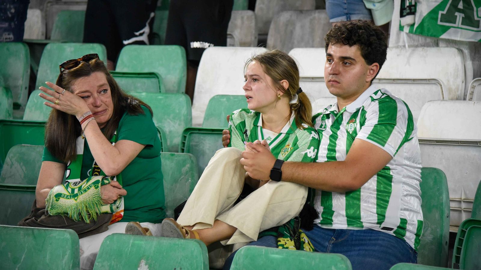 Decepción en el Estadio Benito Villamarín