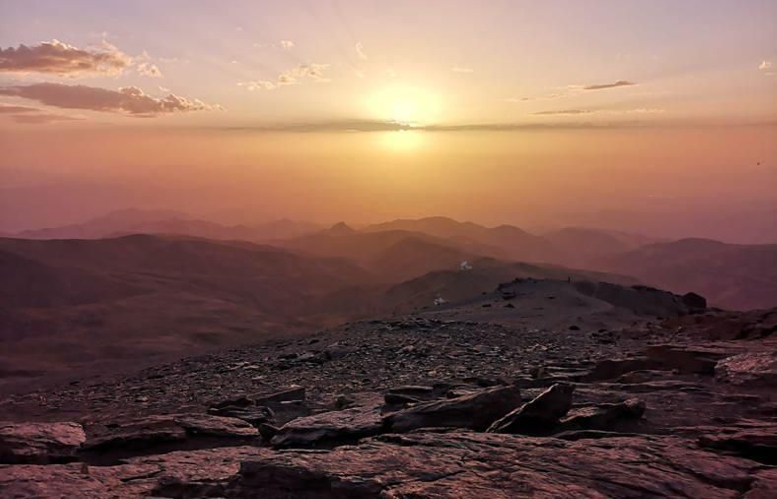 Vista de uno de los atardeceres desde el Veleta