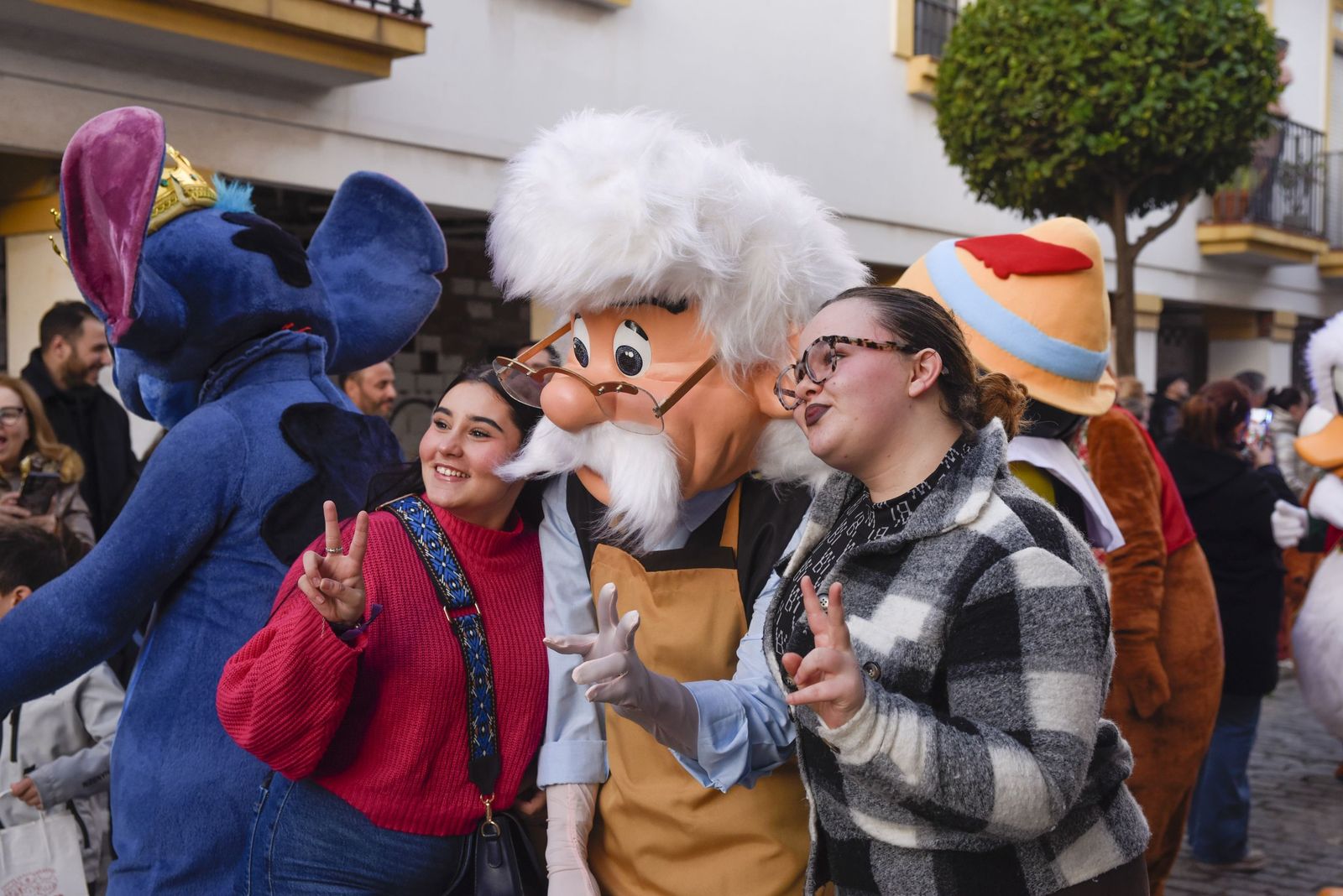 Búscate en las fotos de la cabalgata de Reyes Magos 2026 en San Roque