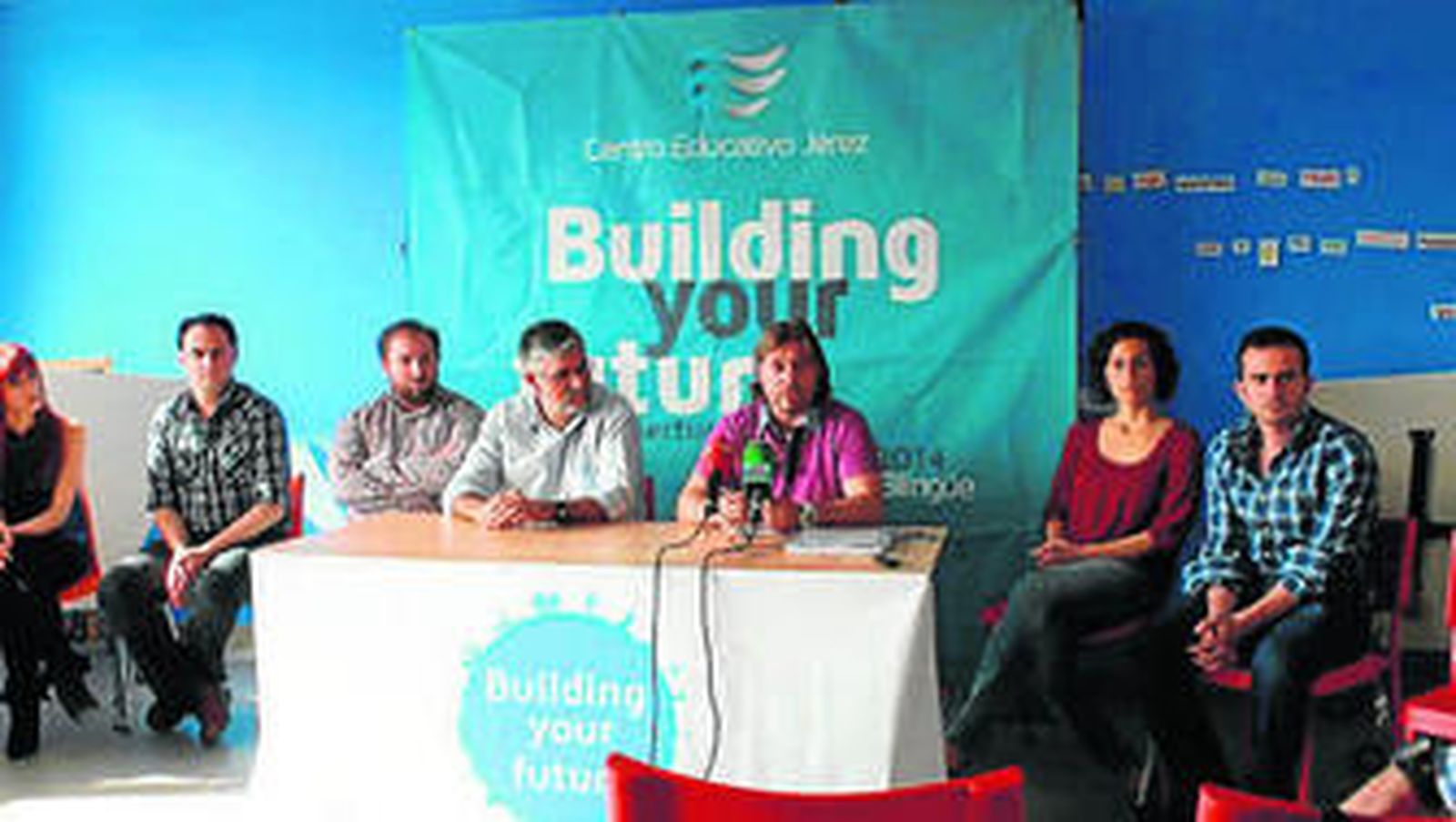 Imagen de la rueda de prensa que dieron los trabajadores y promotores de CEJ, la pasada semana.