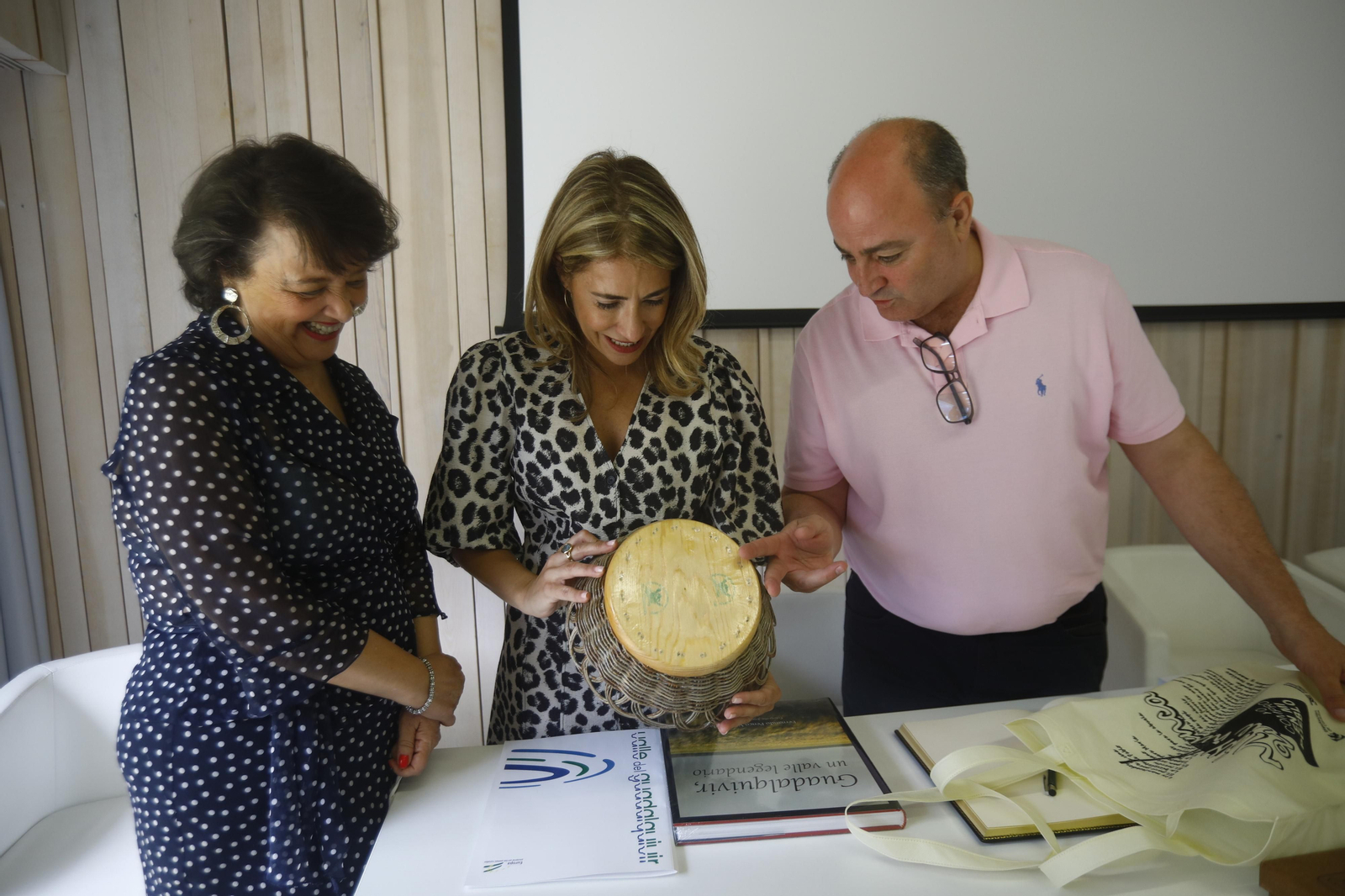 La visita de la ministra de Transportes a Posadas, en fotografías