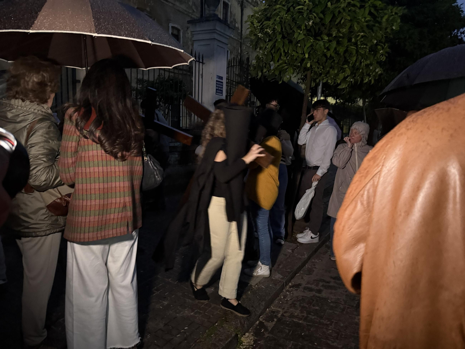 Las imágenes de la hermandad del Vía Crucis el Lunes Santo en Córdoba
