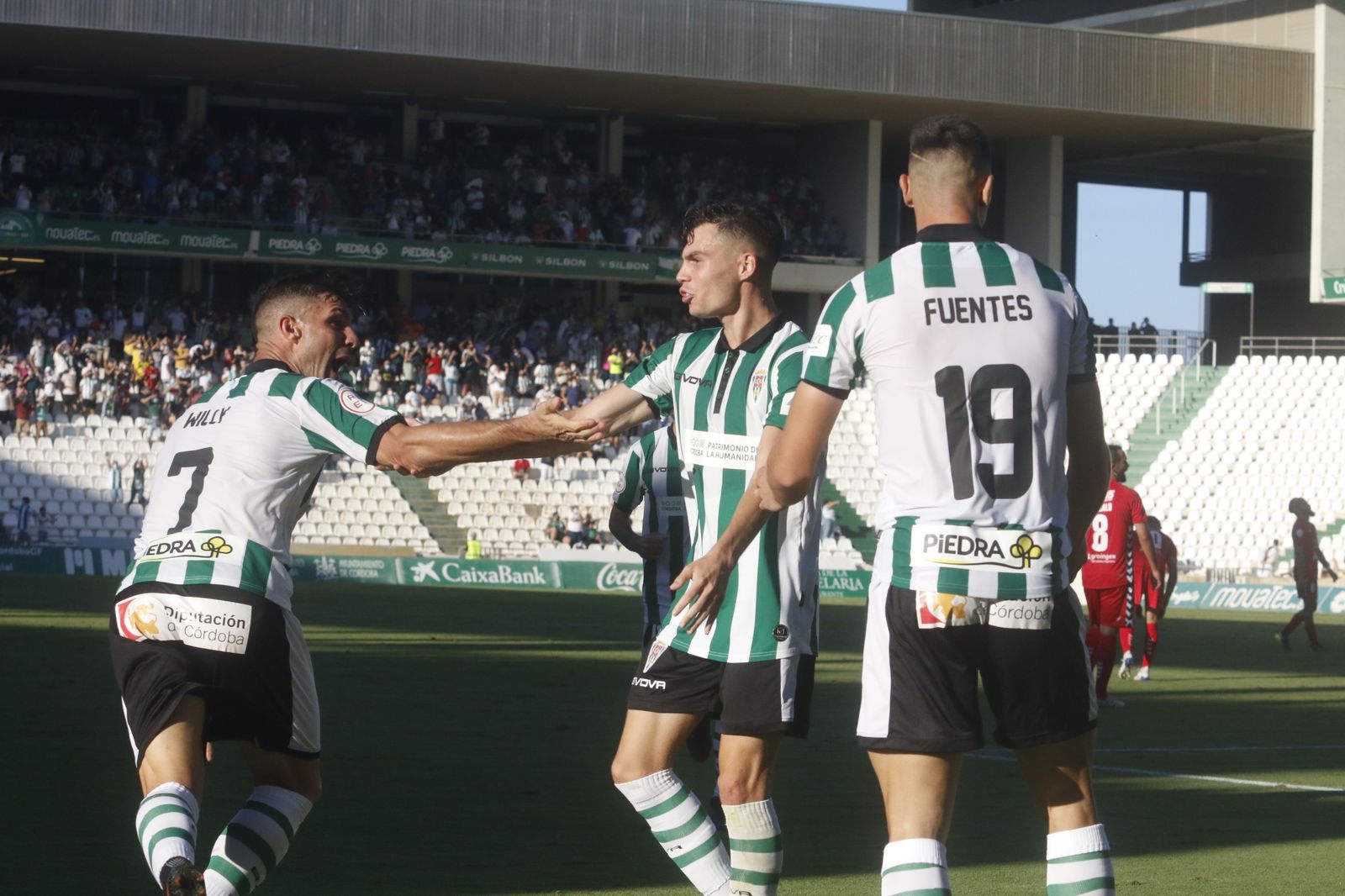 La victoria del Córdoba CF ante el Don Benito, en imágenes