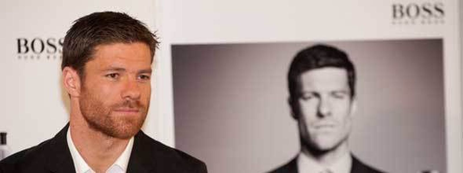 Xabi Alonso es la imagen de 'Sucess beyond the game', 'Éxito más allá del juego' .