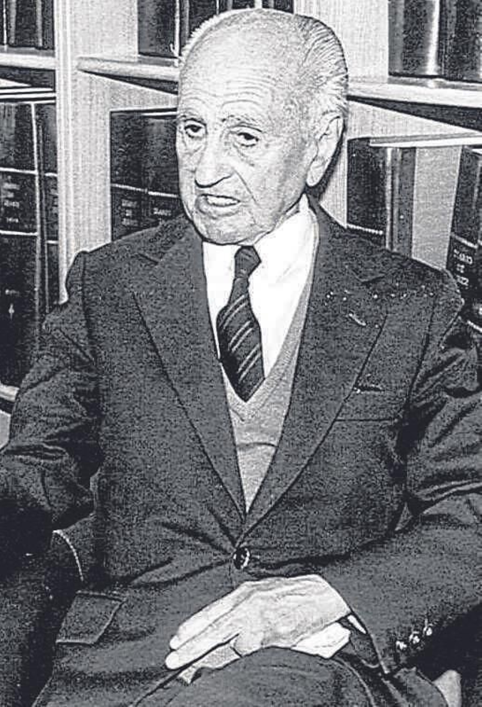 Manuel Cintado, en la hemeroteca de Diario de Jerez.