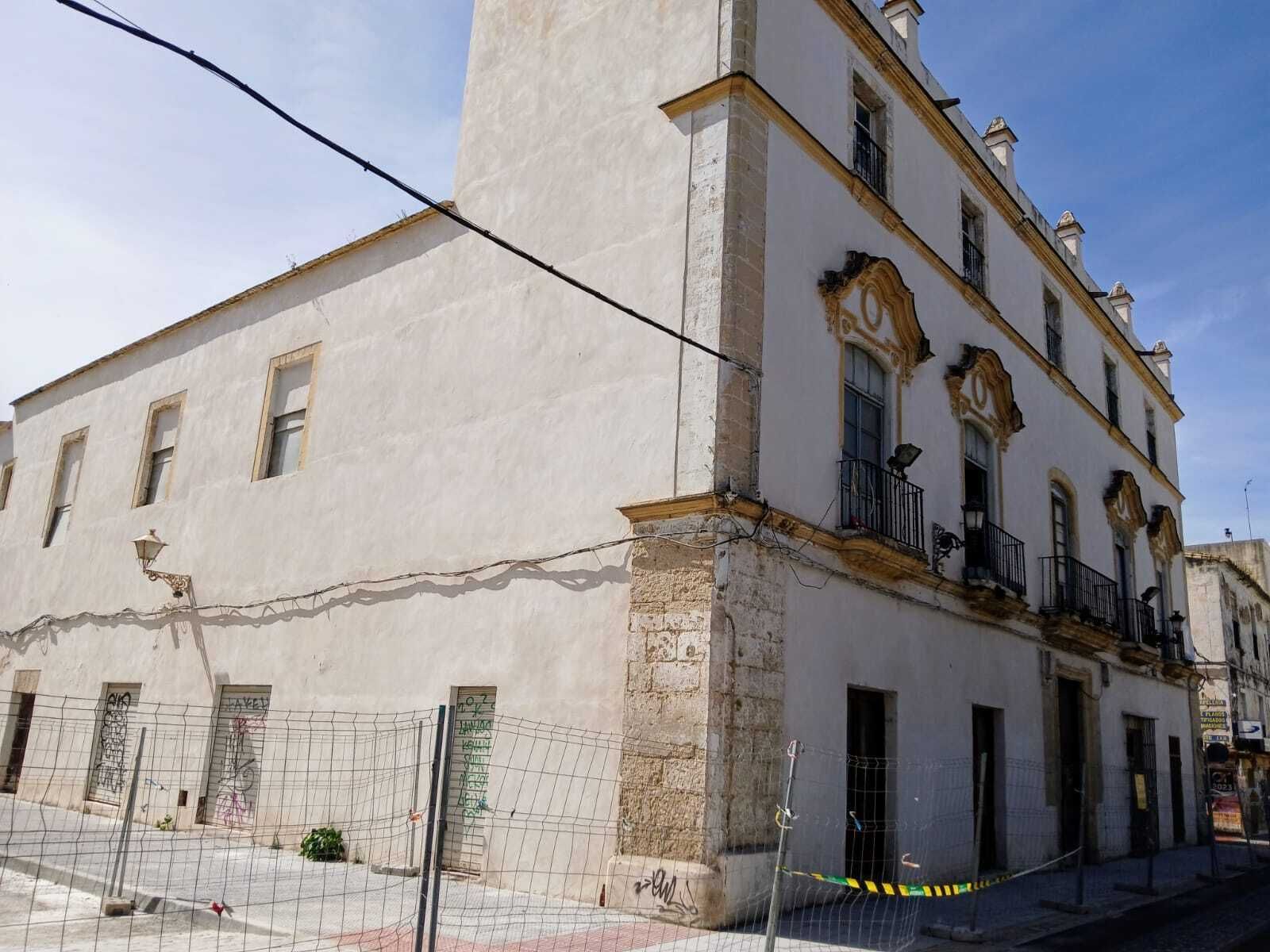 Las imágenes de la reforma de la plaza de El Polvorista, en El Puerto de Santa María