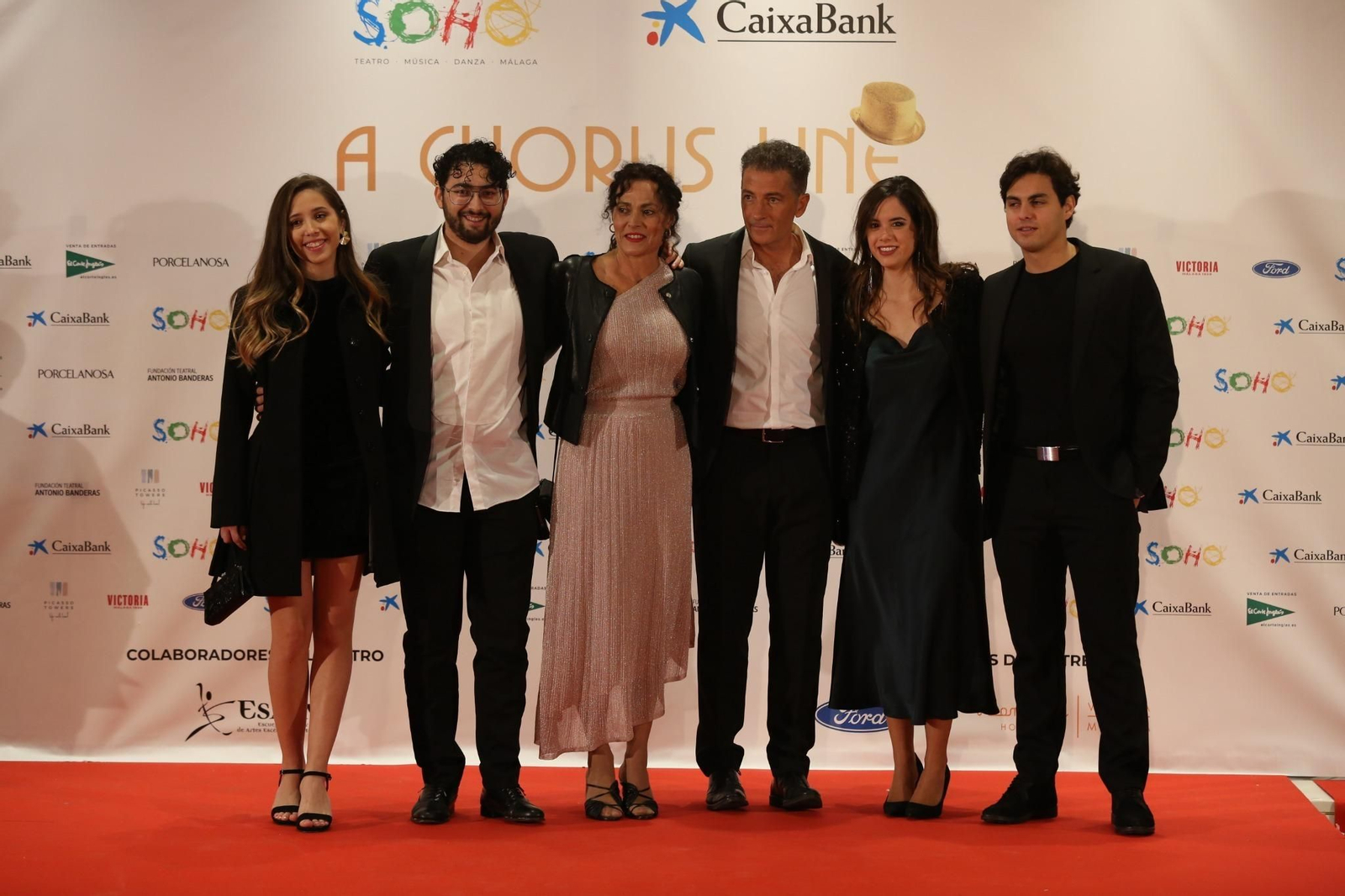 La alfombra roja de la inauguración del Teatro del Soho.