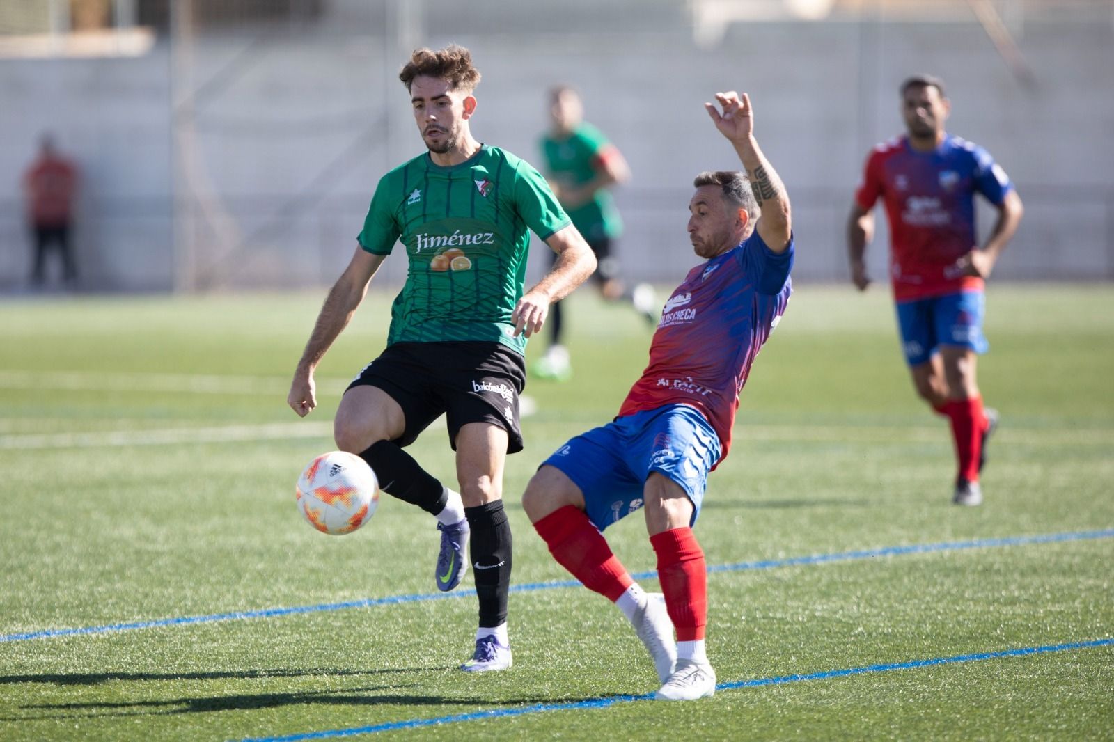Imagen del encuentro de esta mañana entre el Huétor Vega y el Torre del Mar.