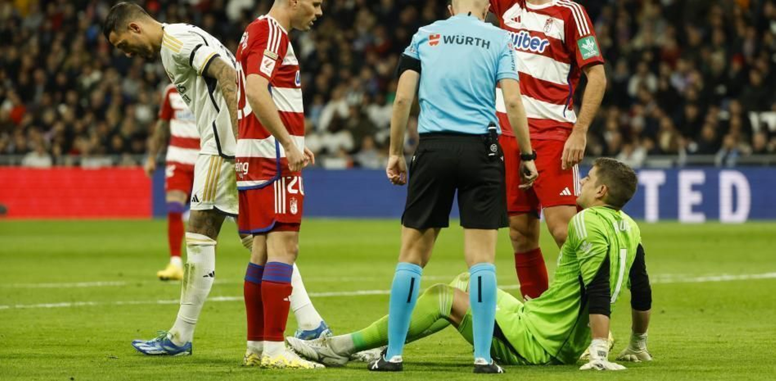 Raúl Fernández, tras lesionarse en el Bernabeu