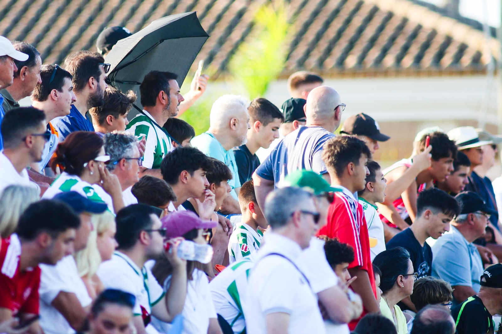 Las mejores fotos del amistoso entre el Córdoba CF y el Al Arabi en Oliva