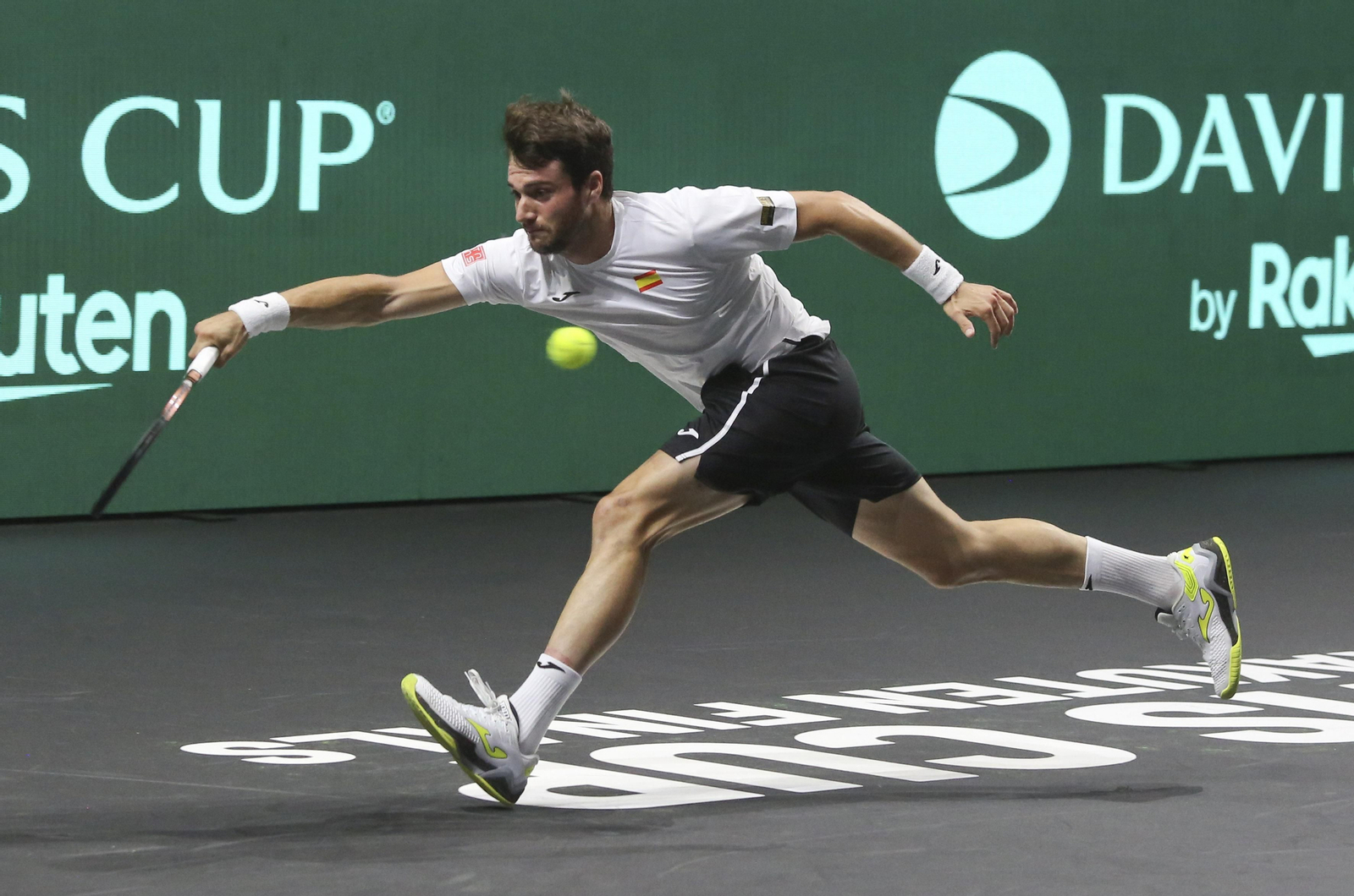 La metamorfosis del Carpena para la Copa Davis, con los jugadores sobre la pista ya