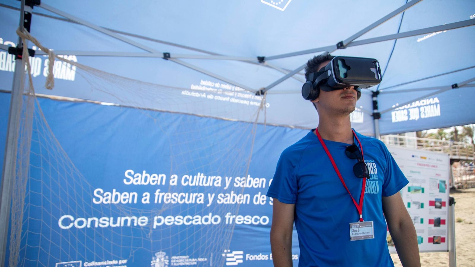 Hasta gafas de realidad virtual hay.