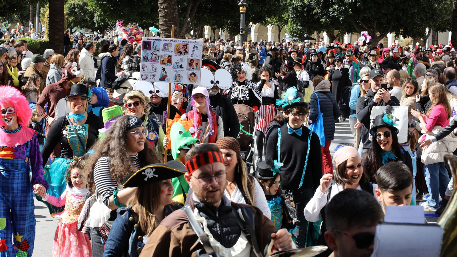 Pasacalles por el Carnaval en Jerez