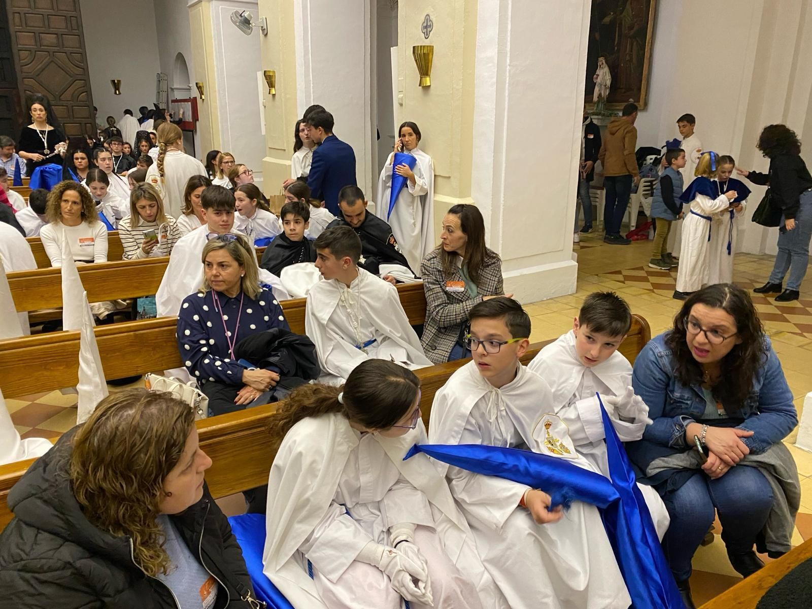 En imágenes: La lluvia suspende el Lunes Santo en cuestión de horas