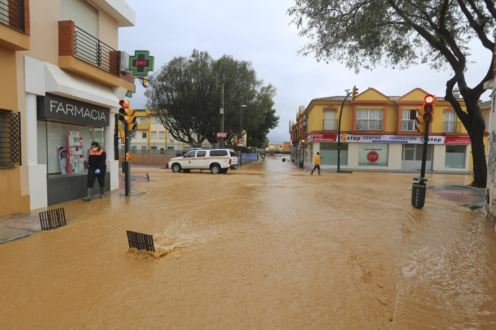 Campanillas anegada tras las lluvias, en fotos