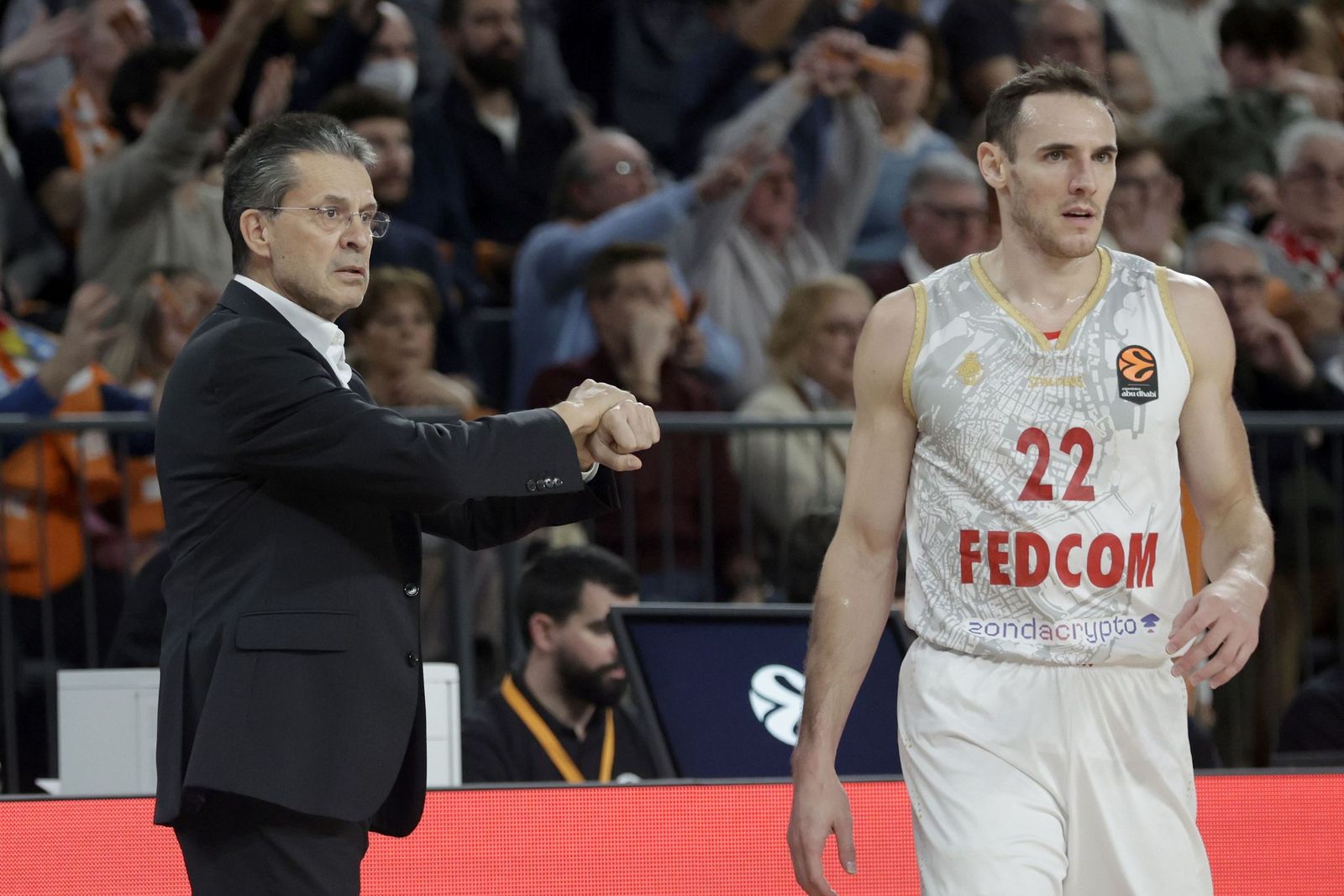 Nedovic doma al Valencia antes de la visita del Unicaja (92-101)
