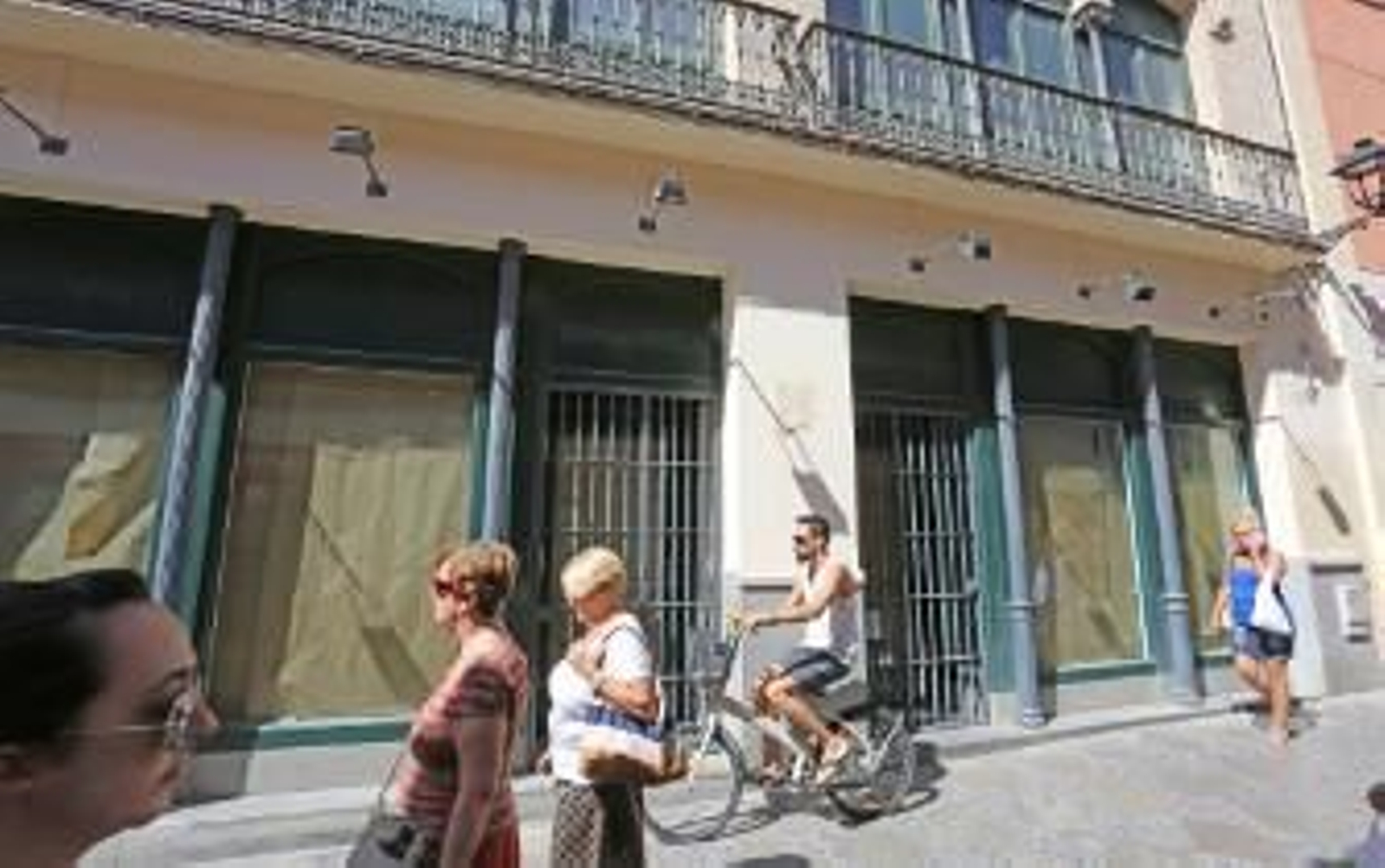 Springfield de calle Algarve cierra sus puertas tras más de dos décadas