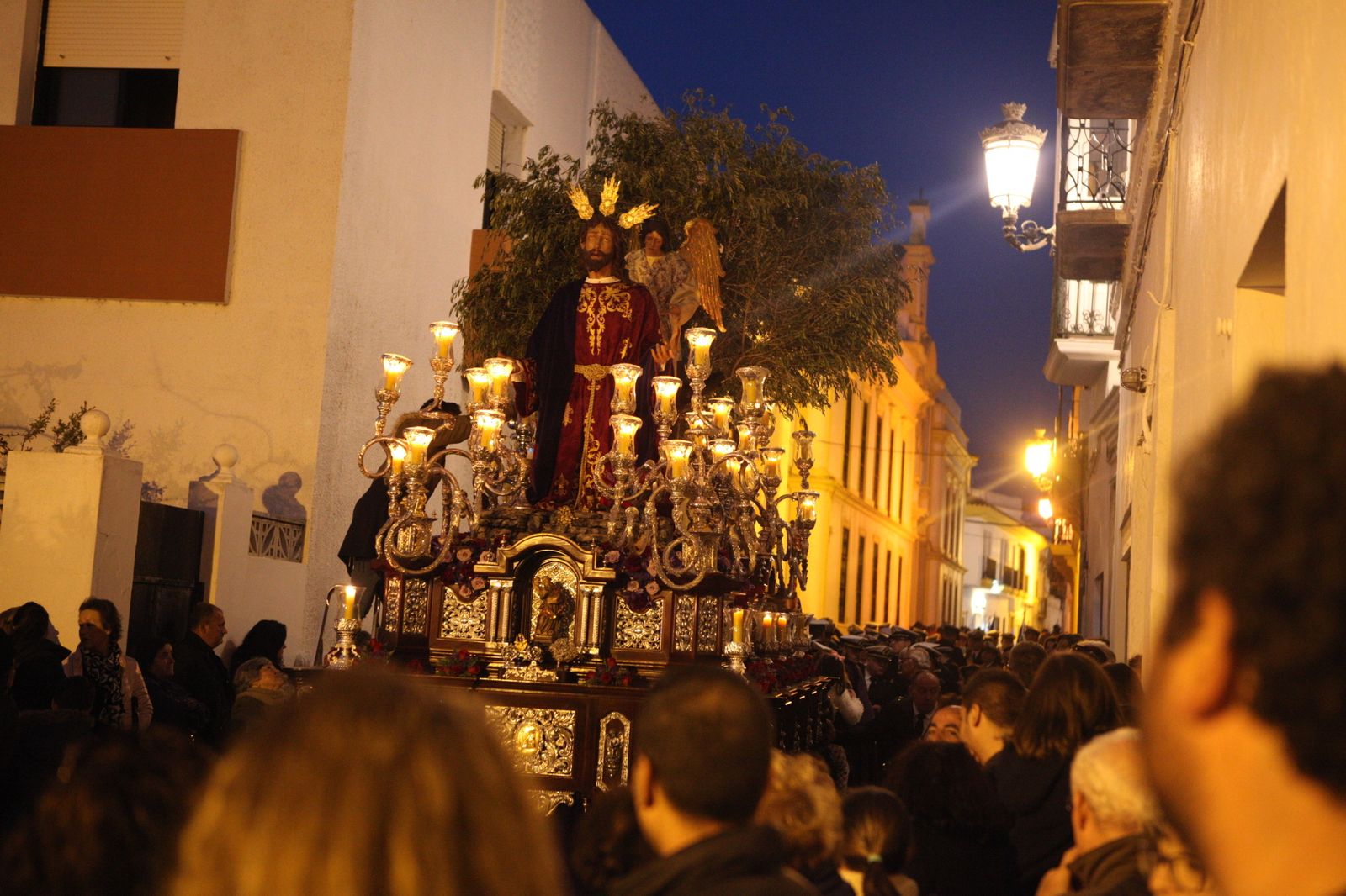 Imágenes del Lunes Santo en la comarca