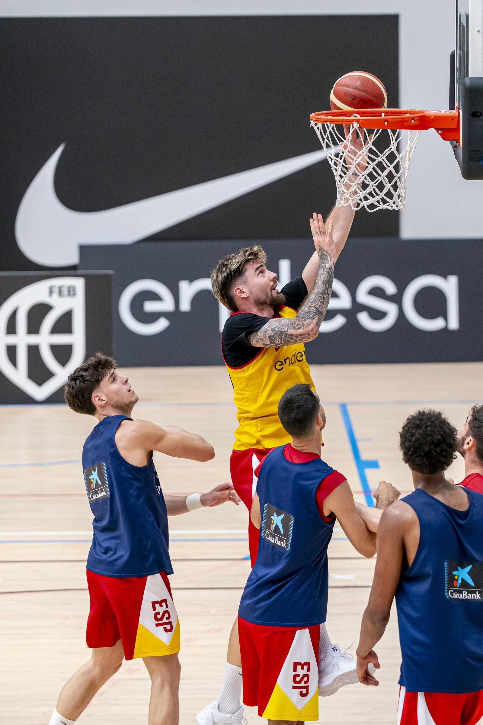 España acaba su trabajo en Madrid antes de venir a Málaga