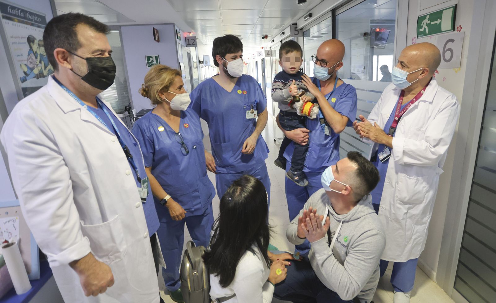 Las fotos de Pablo, el niño de Burgos que salvó su vida gracias a profesionales del Materno de Málaga