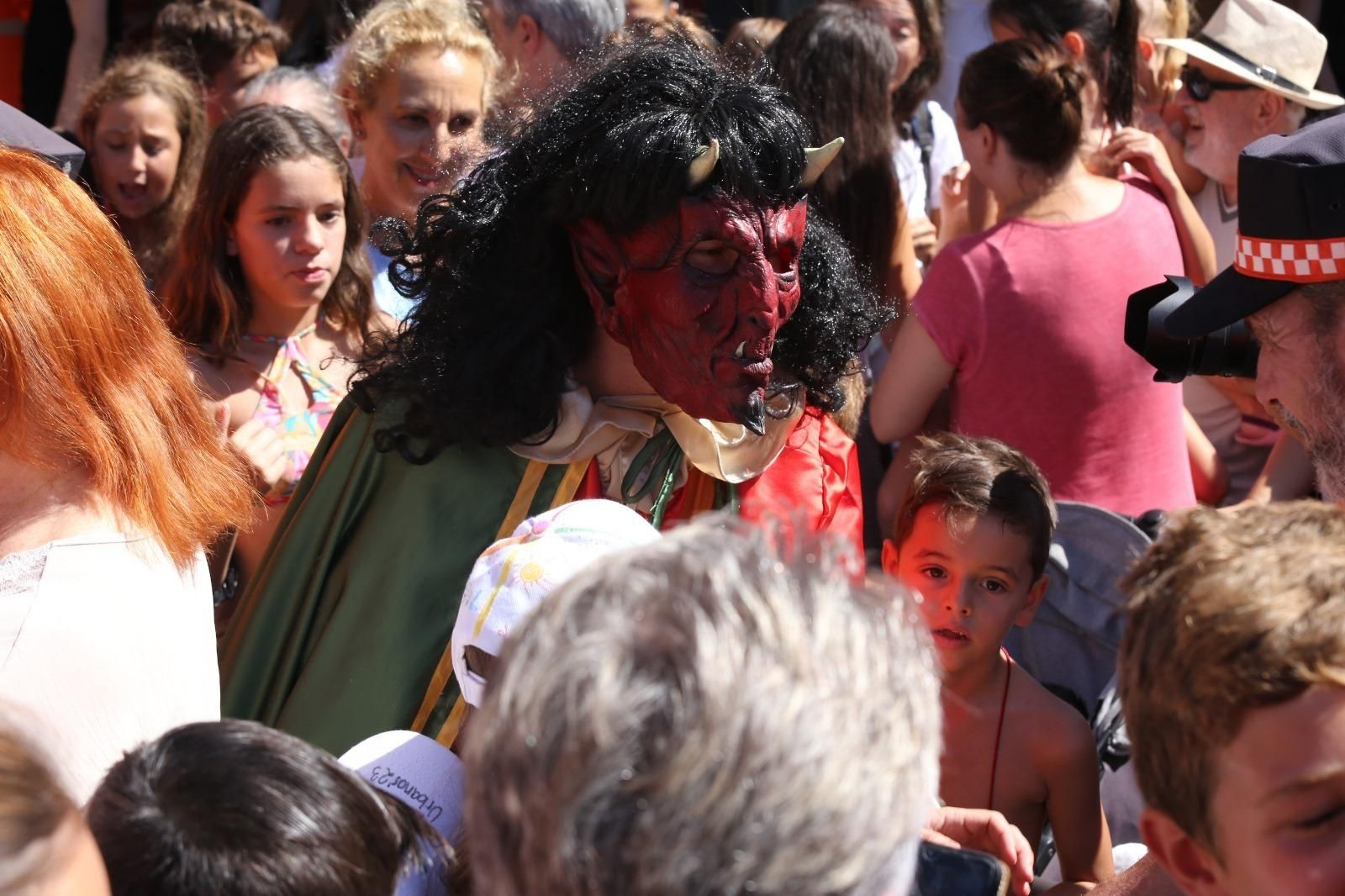 Las mejores imágenes de la fiesta de la Diablilla en Montoro: sustos, diversión y un espectacular tobogán gigante