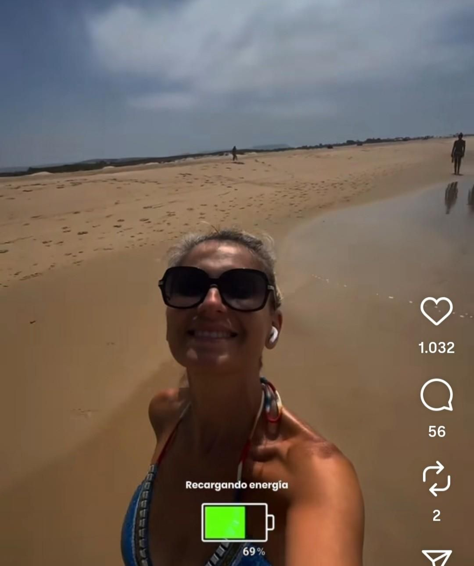 Sandra Golpe en el vídeo compartido por uno de sus últimos paseos playeros