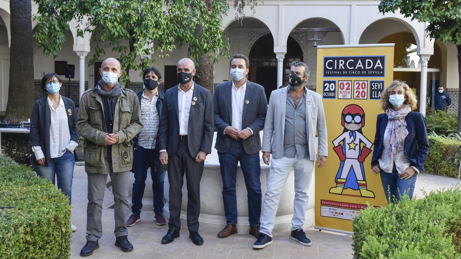 Un momento de la presentación de Circada, con el cartel de Alfonso Barragán.