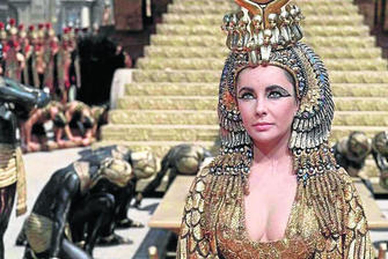 Fotograma de la película 'Cleopatra' (1963), protagonizada por Elizabeth Taylor.