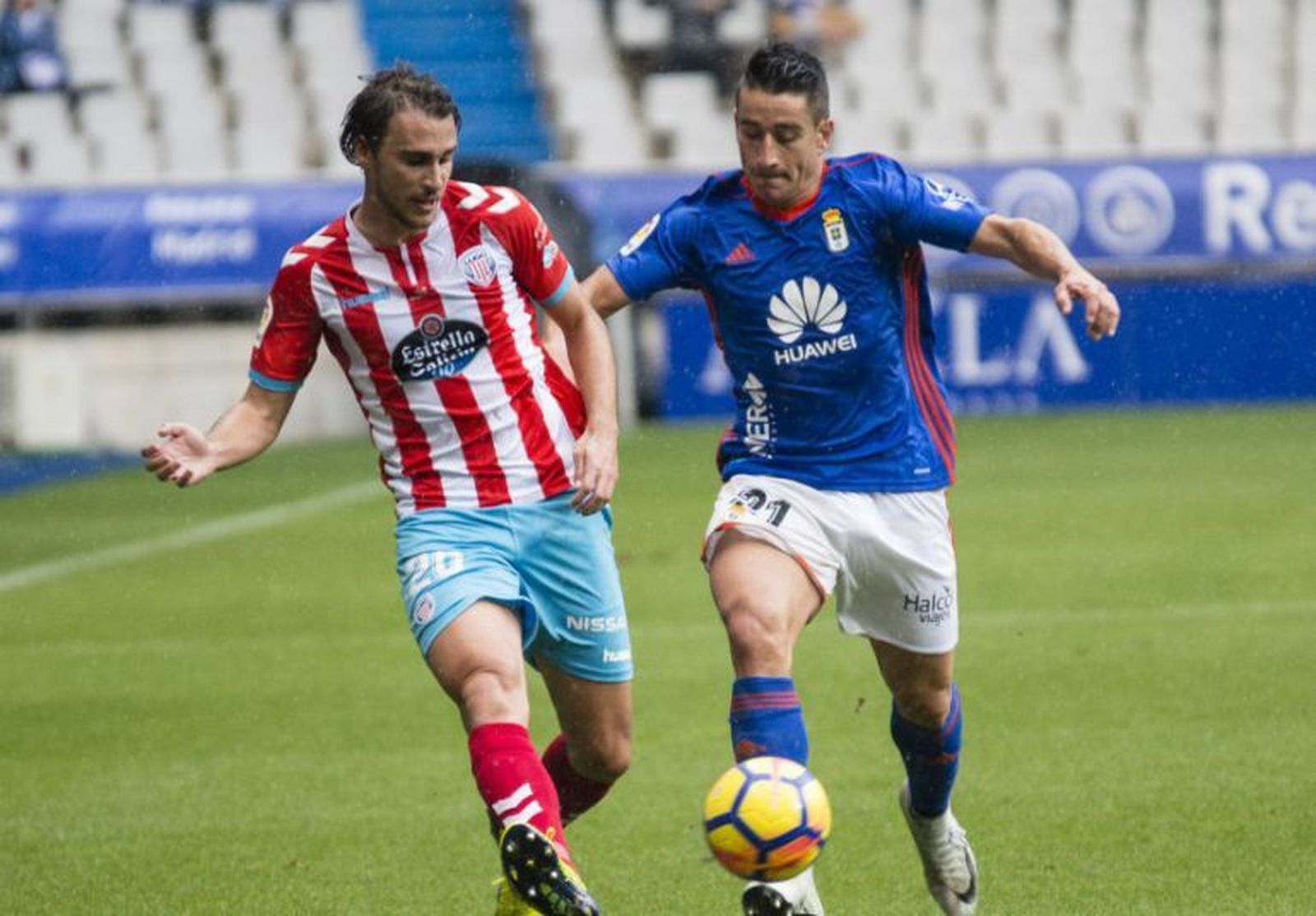 Ignasi Miquel, en un partido con el Oviedo.