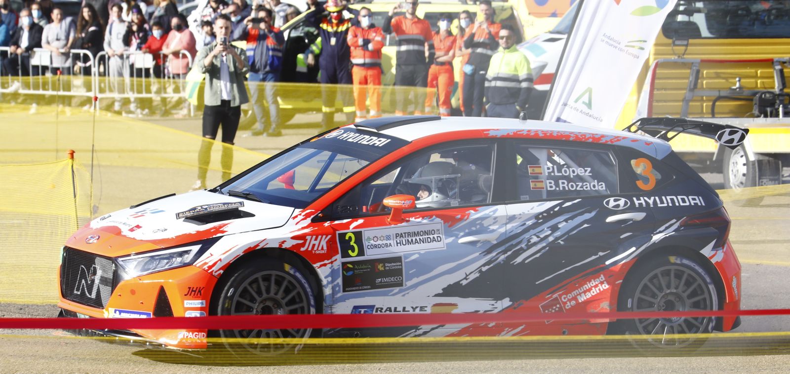 Pepe López, durante el tramo urbano de El Arenal.