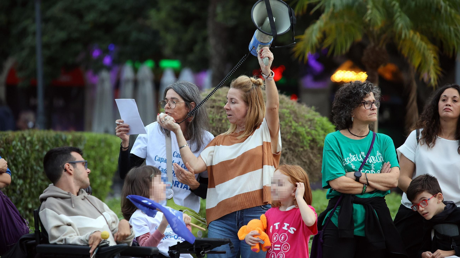 Manifestación de la Flampa de Jerez contra las faltas de recursos por necesidades especiales