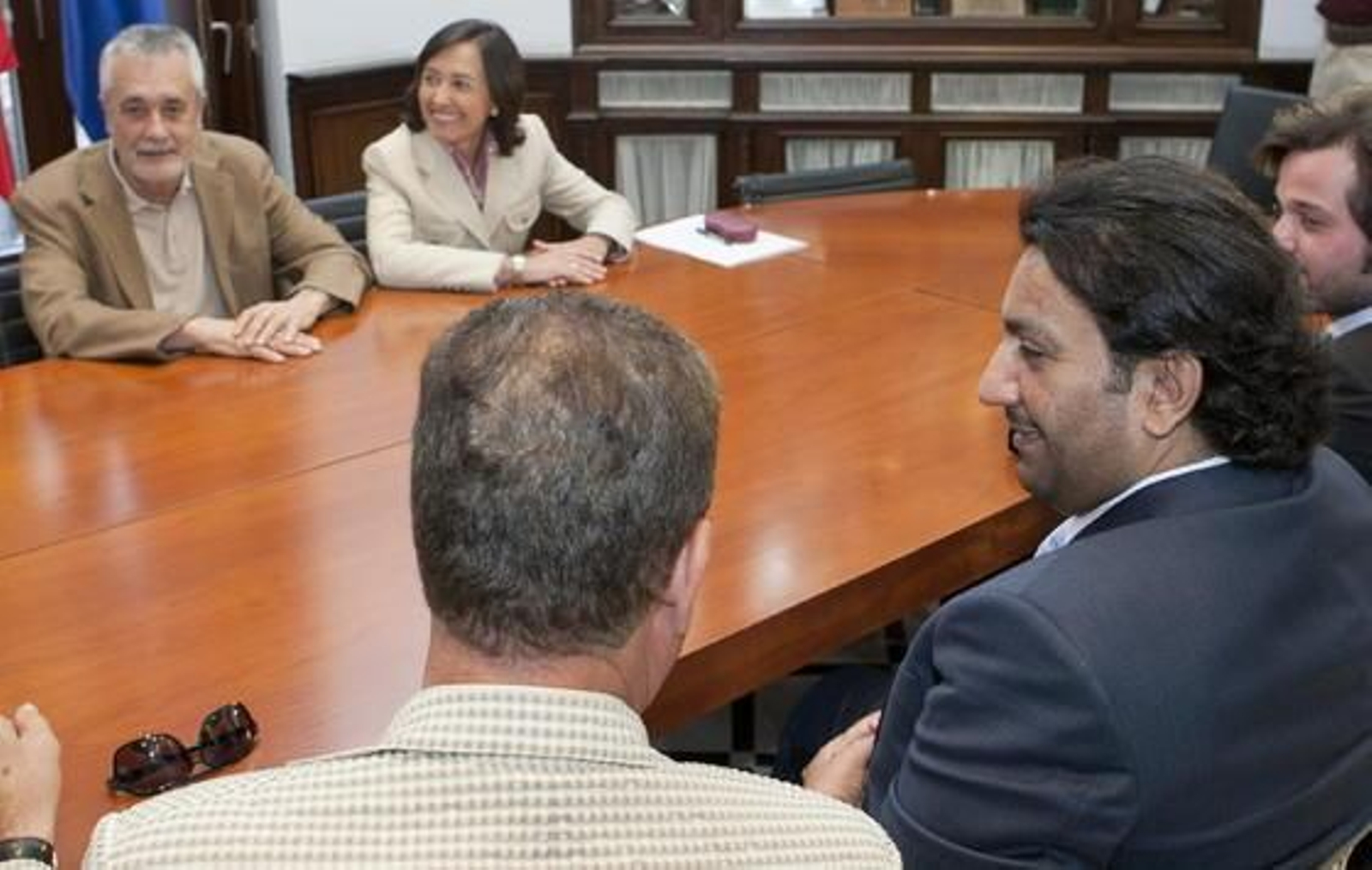 Julio de 2010: Reunión de Griñán con el jeque Al Thani en Marbella. / EFE