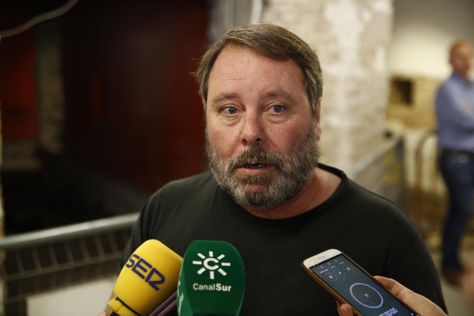 La extracción del sarcófago romano, en imágenes