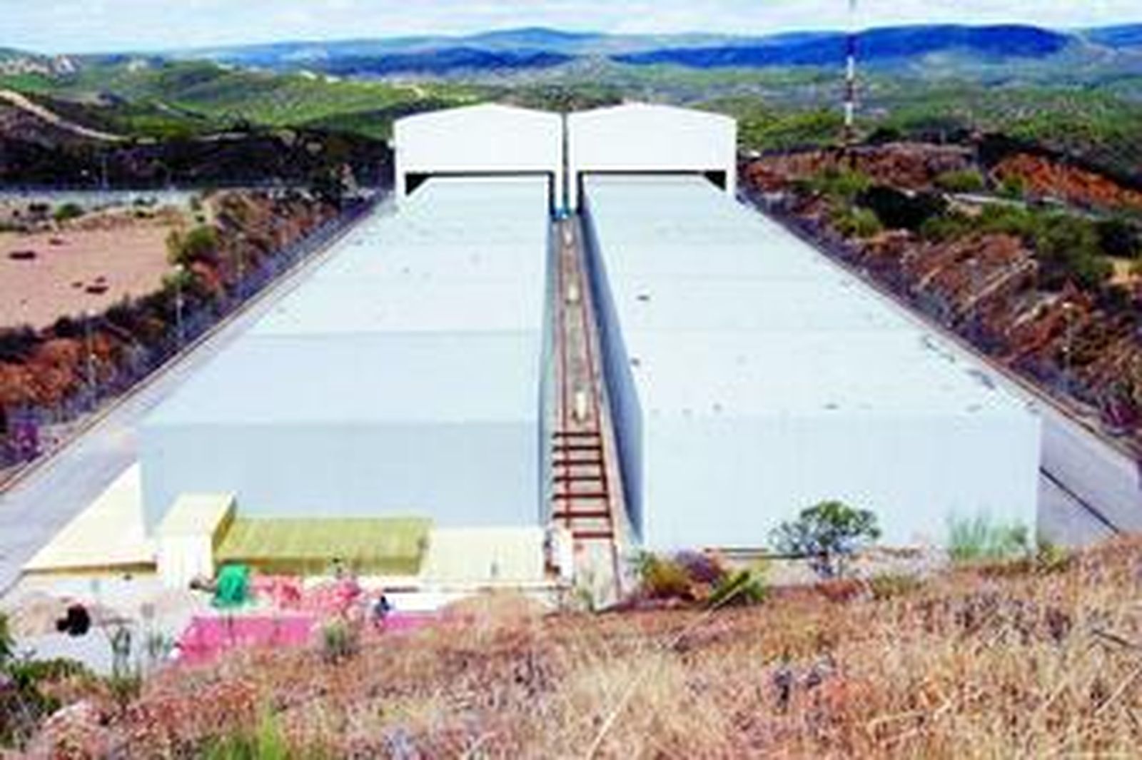 Instalaciones del depósito de residuos radioactivos de El Cabril.