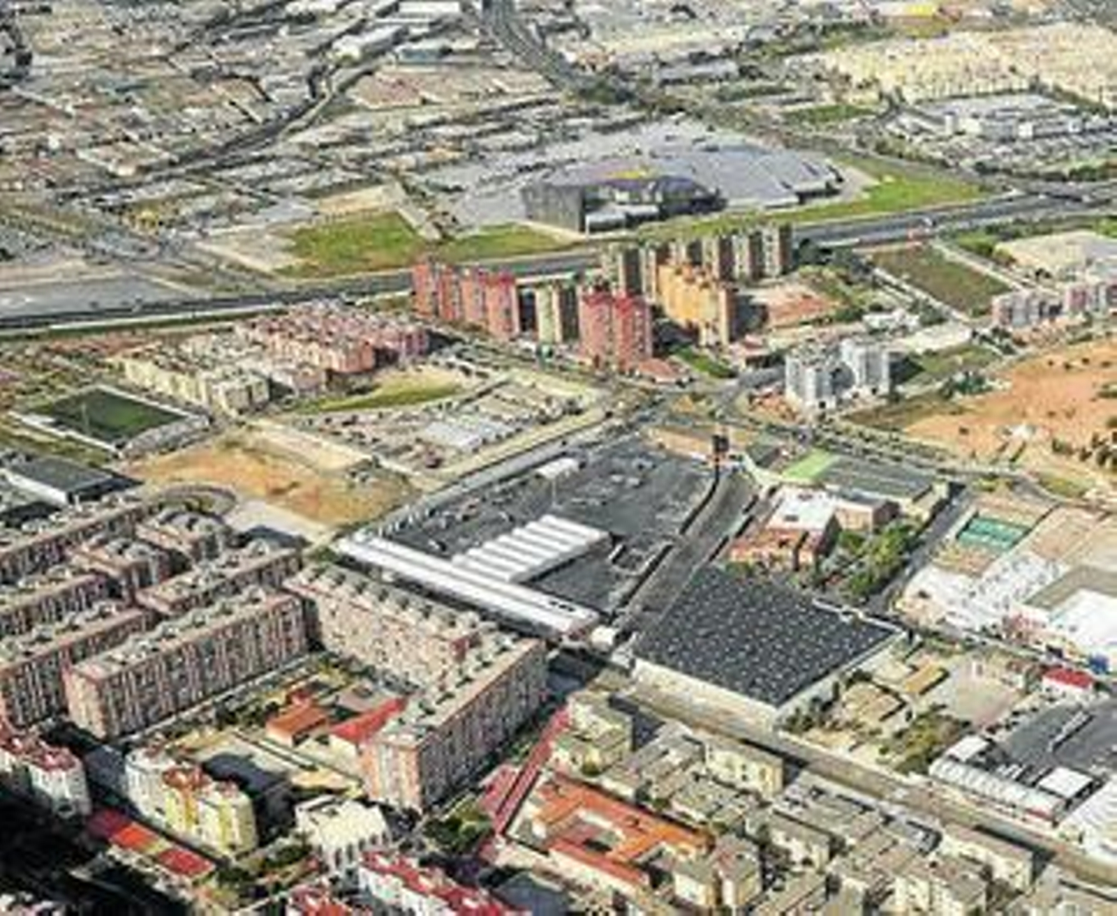 Vista aérea de los terrenos de Servicios Operativos y de la EMT.