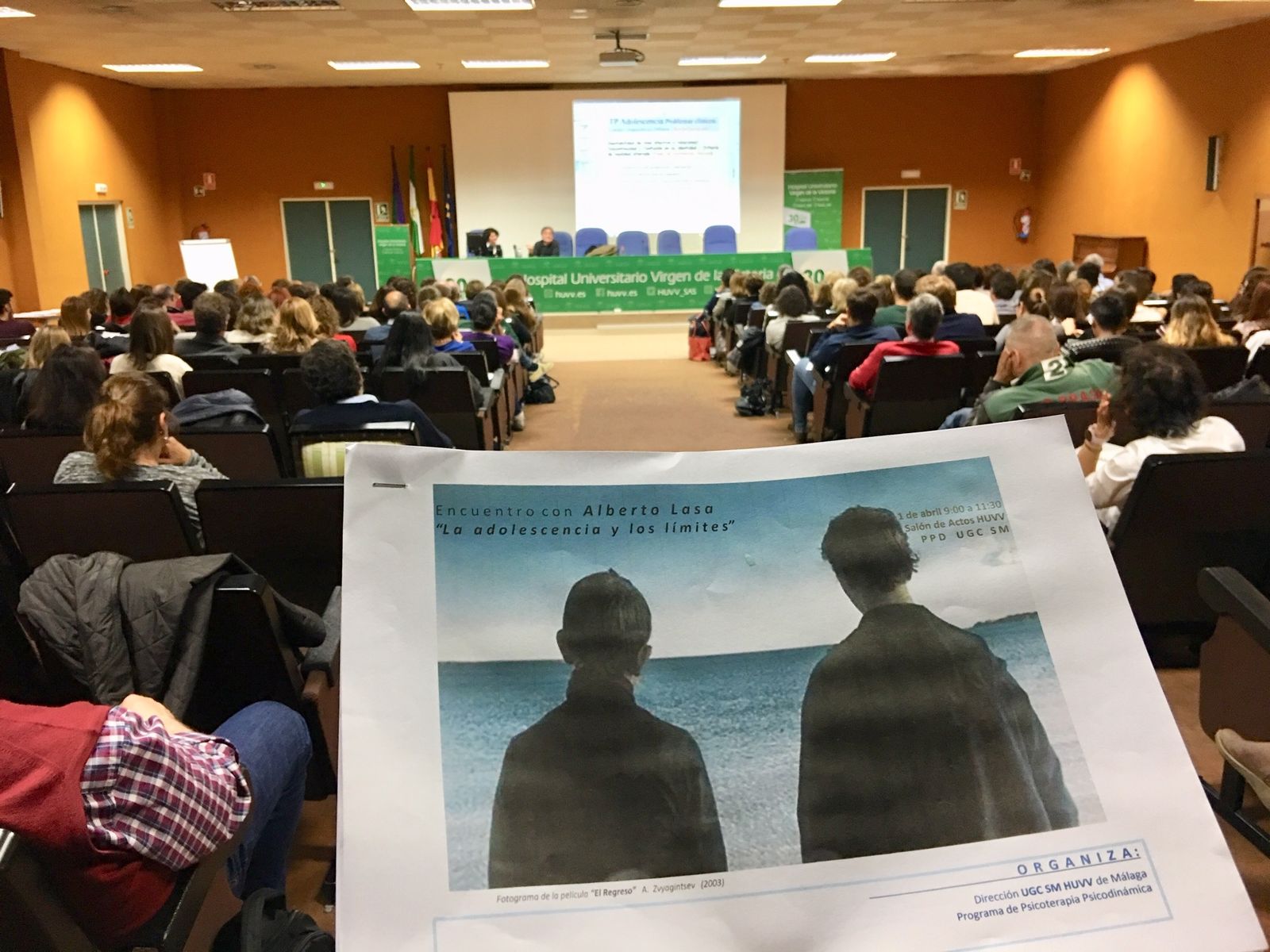 Encuentro sobre salud mental en la adolescencia, en el Hospital Virgen de la Victoria de Málaga.