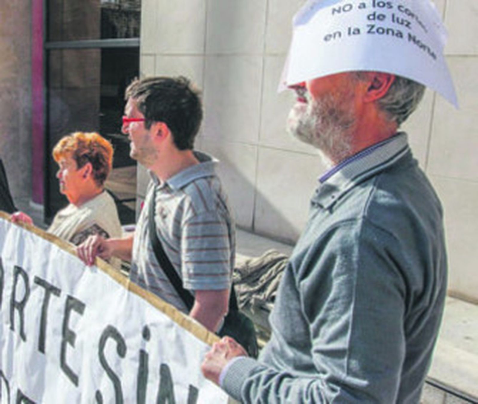 Protesta contra los cortes de luz.