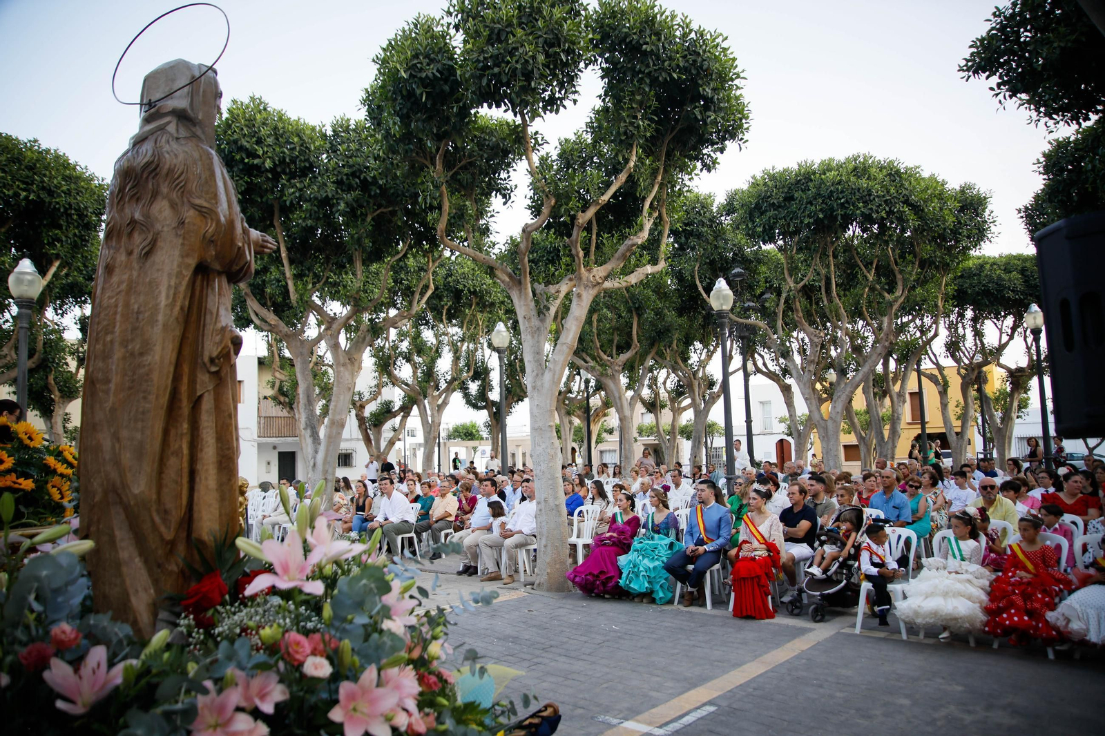 Ofrenda floral y misa durante la última jornada de las fiestas de Campohermoso Ofrenda floral y misa durante la última jornada de las fiestas de Campohermoso