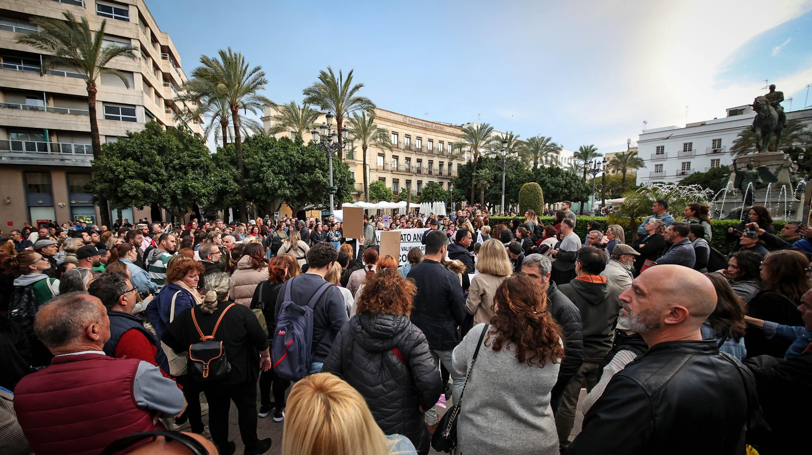 Protestas por el asesinato del perrito 'Oddie' en Jerez