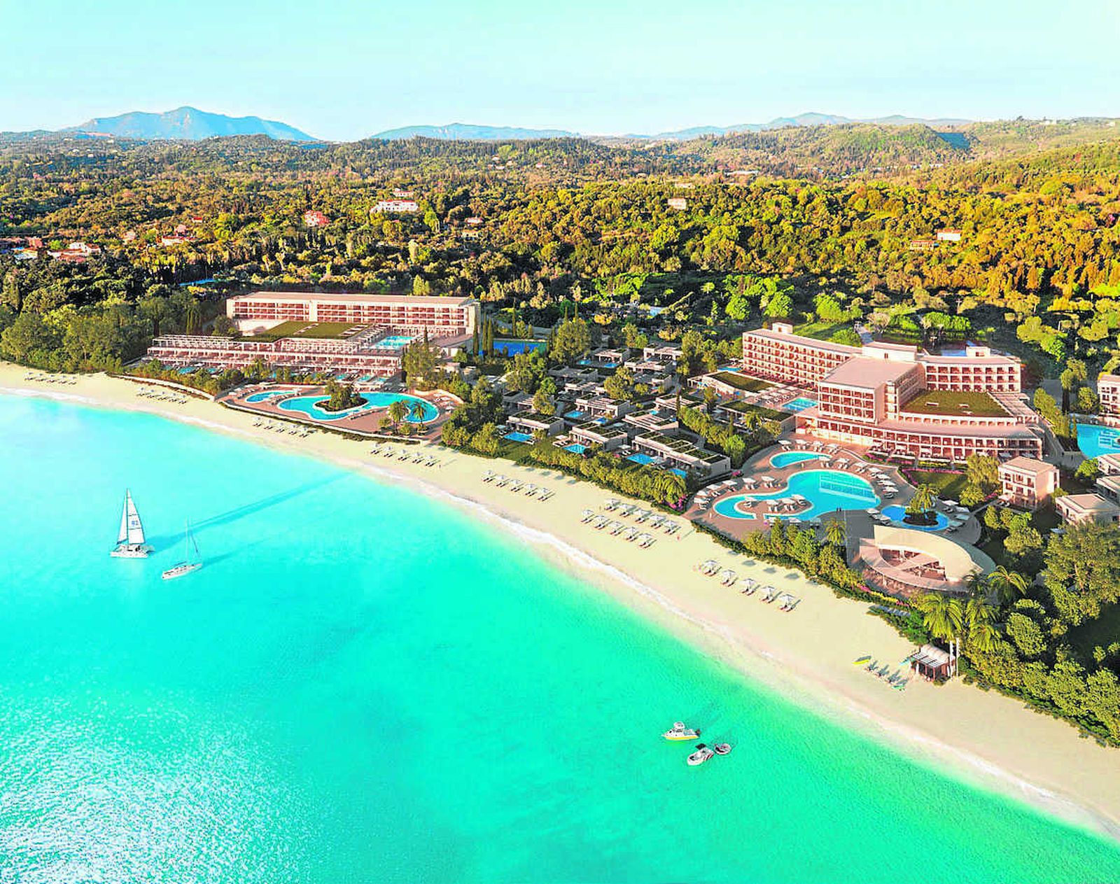 Vista aérea de uno de los hoteles de este grupo en la isla griega de Corfú.