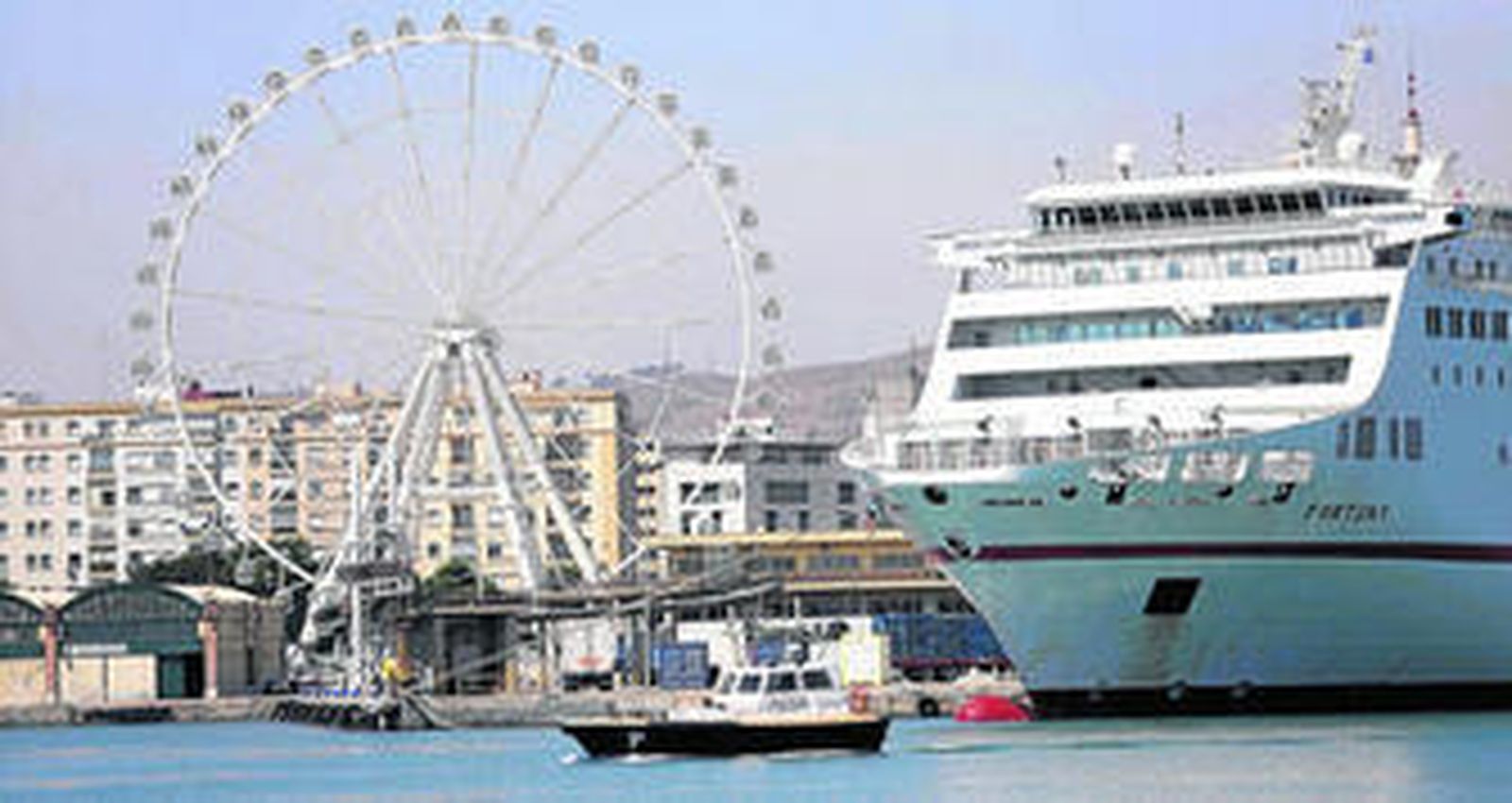 Vista de la noria situada en Muelle Heredia.